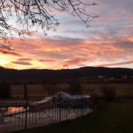 Chambres D'Hotes, B&B La Musardiere Alba-la-Romaine エクステリア 写真