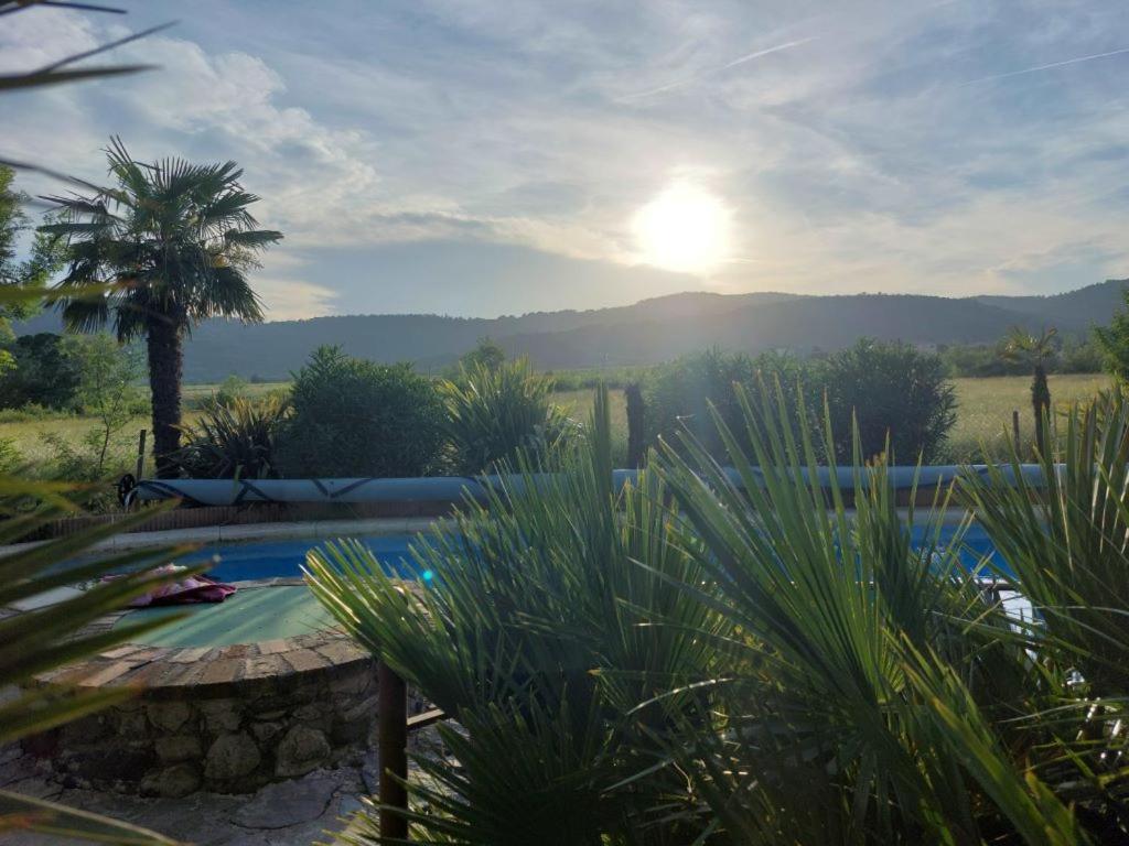 Chambres D'Hotes, B&B La Musardiere Alba-la-Romaine エクステリア 写真