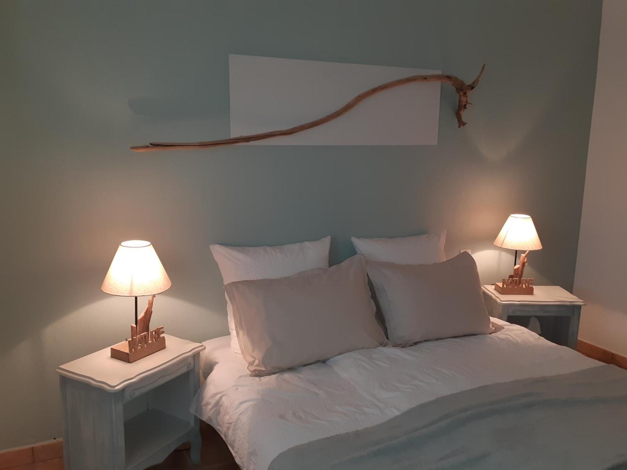 Chambres D'Hotes, B&B La Musardiere Alba-la-Romaine エクステリア 写真